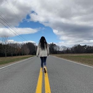 Meet your Posher, Novel lynn